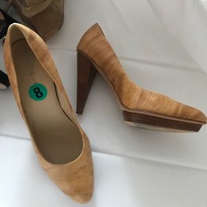 Women pumps